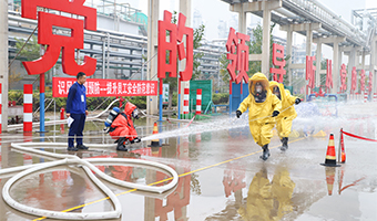 赛场砺剑护安全！鲁西集团2025消防技能比武巅峰对决